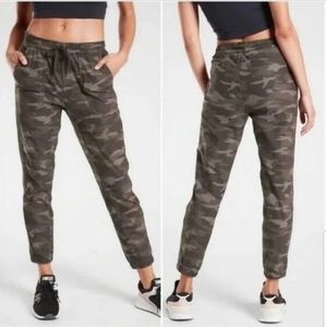 ATHLETA Farallon Camo Jogger 4